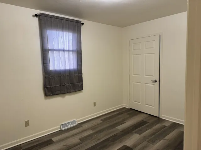 $1,500 | 4602 17th Street, Racine, WI 53405