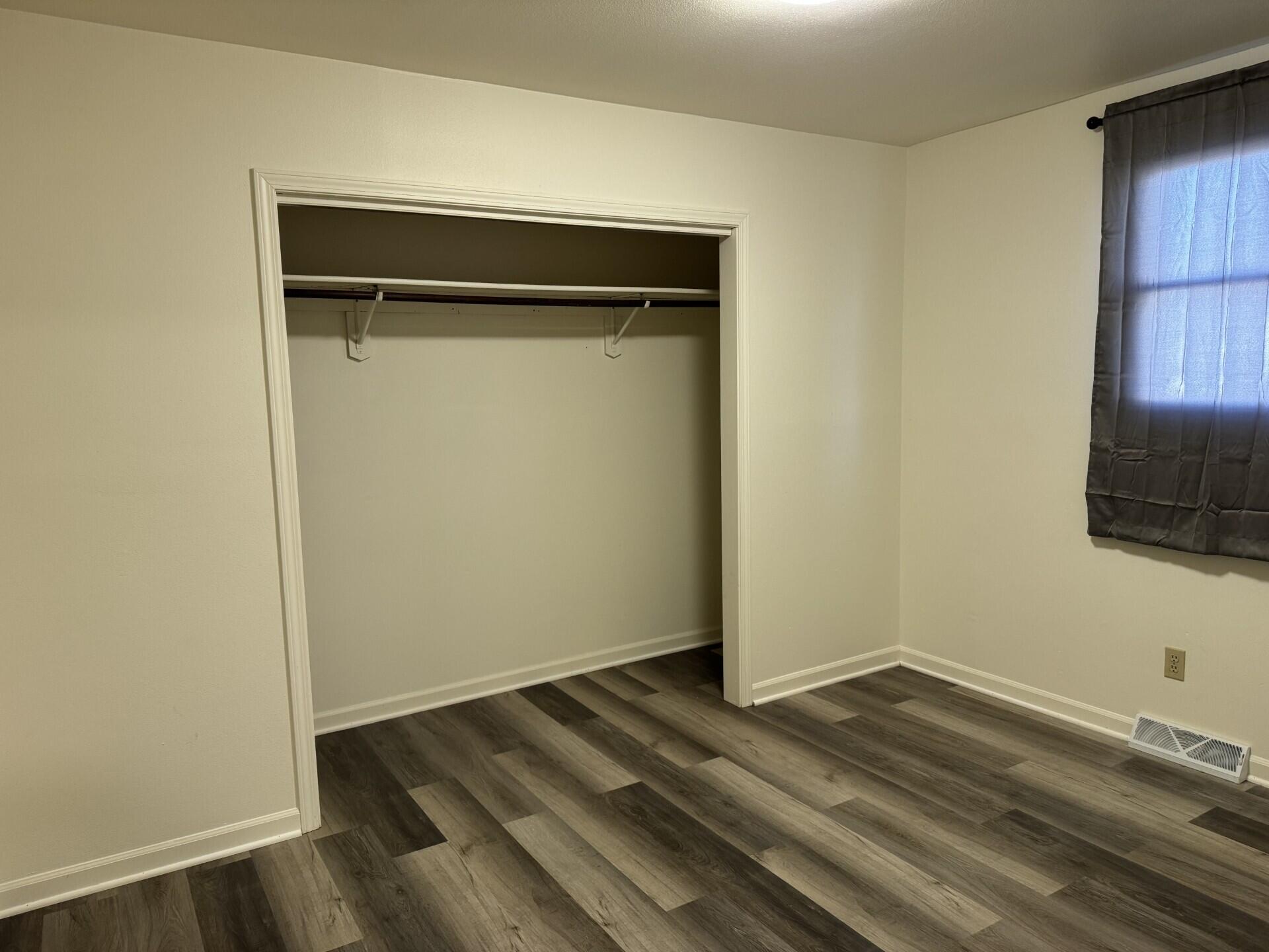 4602 17th Street Racine, WI 53405 - Photo 9 of 12 3rd bedroom