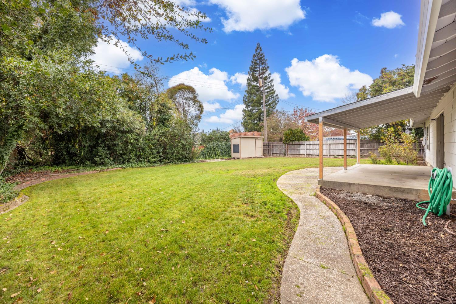 4907 Crestview Drive Carmichael, CA 95608 - Photo 10 of 33 a view of a swimming pool with a patio