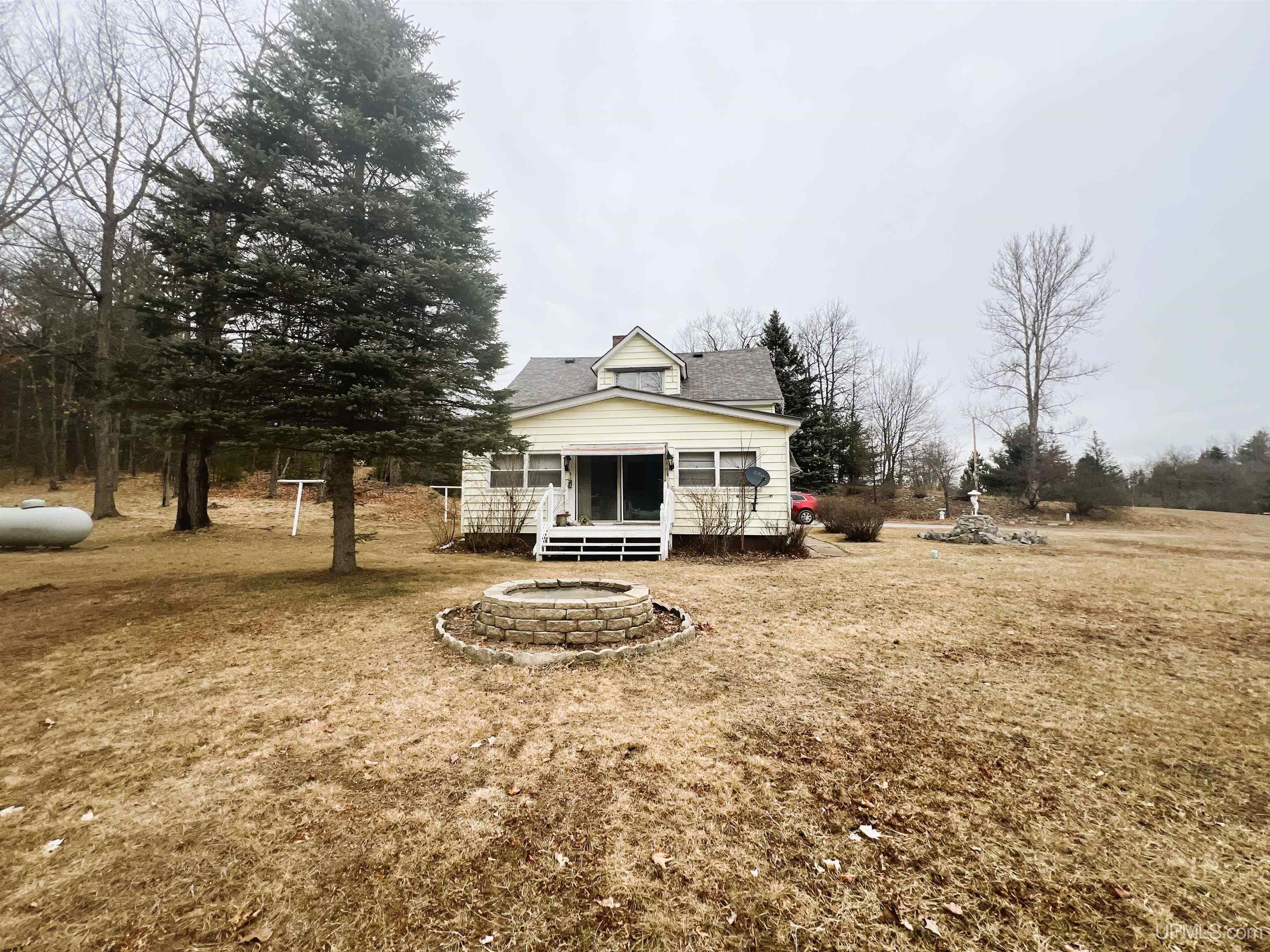 603 Roosevelt Road Niagara, WI 54151 - Photo 27 of 34 Gallery Image 27