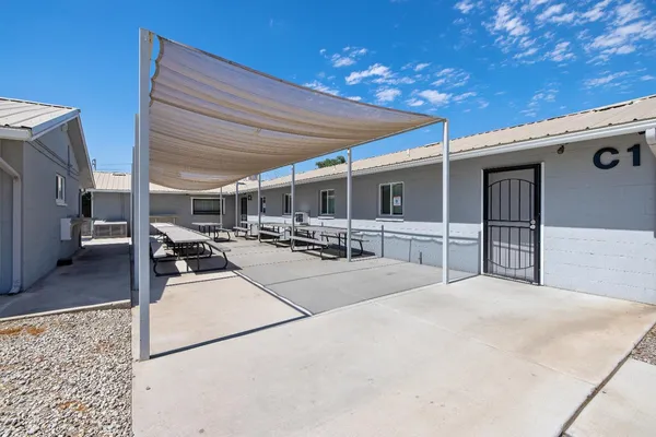 $2,100,000 | 638 West Kern Street, Dinuba, CA 93618