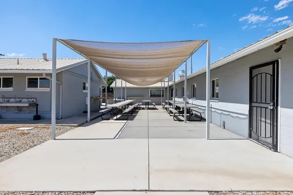 $2,100,000 | 638 West Kern Street, Dinuba, CA 93618