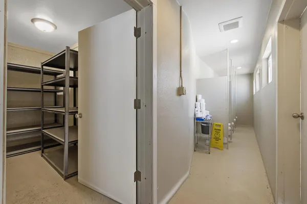 $2,100,000 | 638 West Kern Street, Dinuba, CA 93618