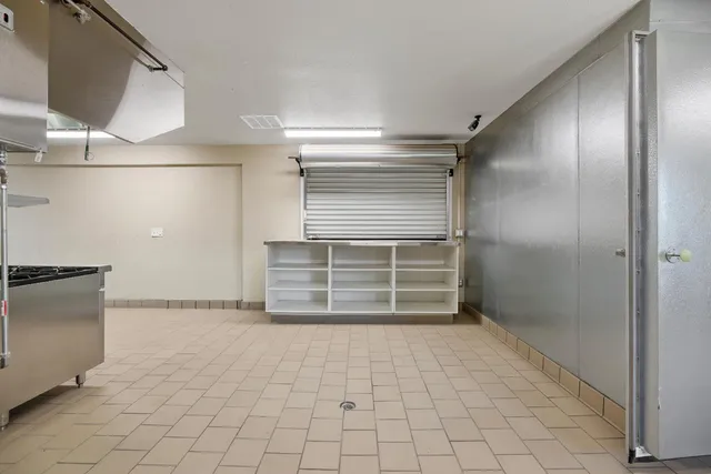 $2,400,000 | 638 West Kern Street, Dinuba, CA 93618