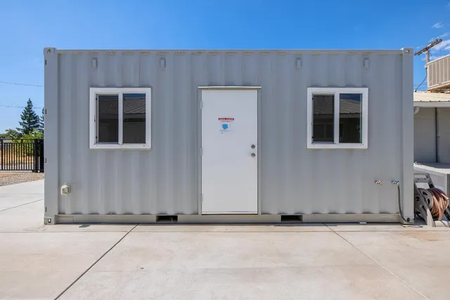 $2,400,000 | 638 West Kern Street, Dinuba, CA 93618