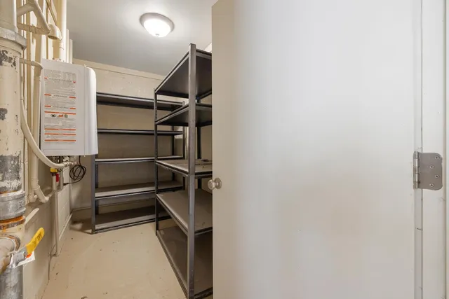 $2,400,000 | 638 West Kern Street, Dinuba, CA 93618