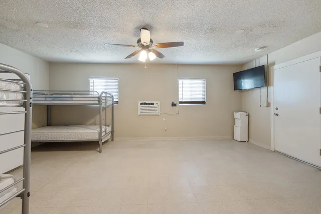 $2,400,000 | 638 West Kern Street, Dinuba, CA 93618