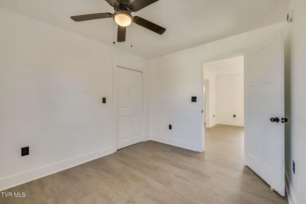 $259,000 | 520 Sycamore Gardens Street, Elizabethton, TN 37643