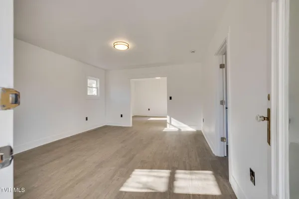 $259,000 | 520 Sycamore Gardens Street, Elizabethton, TN 37643