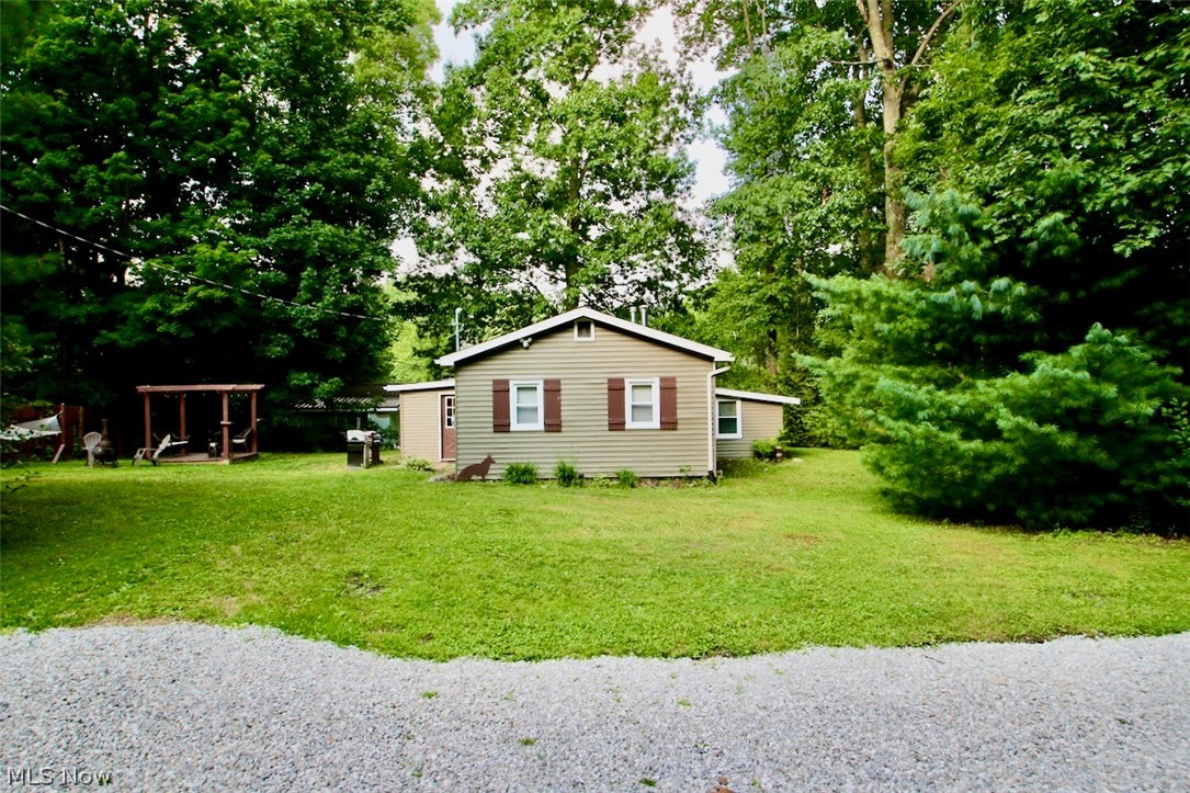 14521 North Rider Road Burton, OH 44021 - Photo 25 of 26