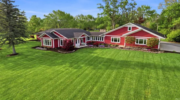 $535,000 | 1120 River Road, Bluffton, IN 46714