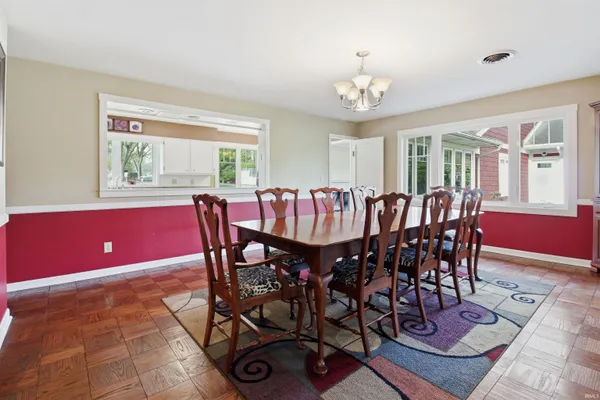 $535,000 | 1120 River Road, Bluffton, IN 46714