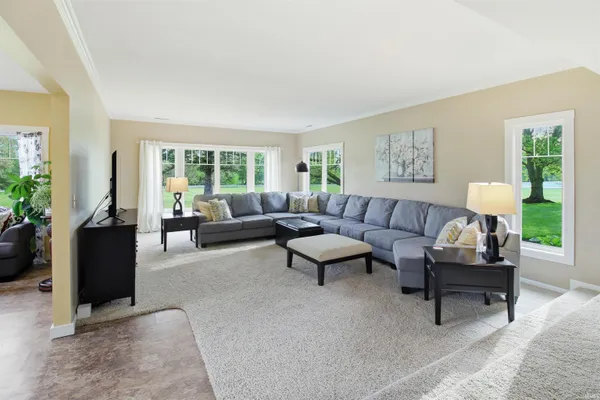 $535,000 | 1120 River Road, Bluffton, IN 46714