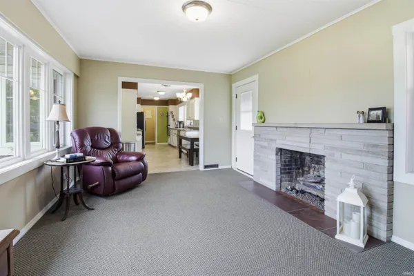 $535,000 | 1120 River Road, Bluffton, IN 46714