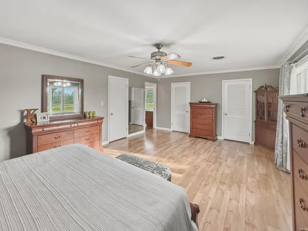 $535,000 | 1120 River Road, Bluffton, IN 46714