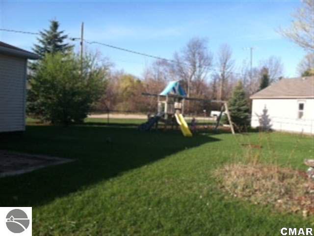 4820 Washington Road Clare, MI 48617 - Photo 4 of 19 1769299-4.JPG