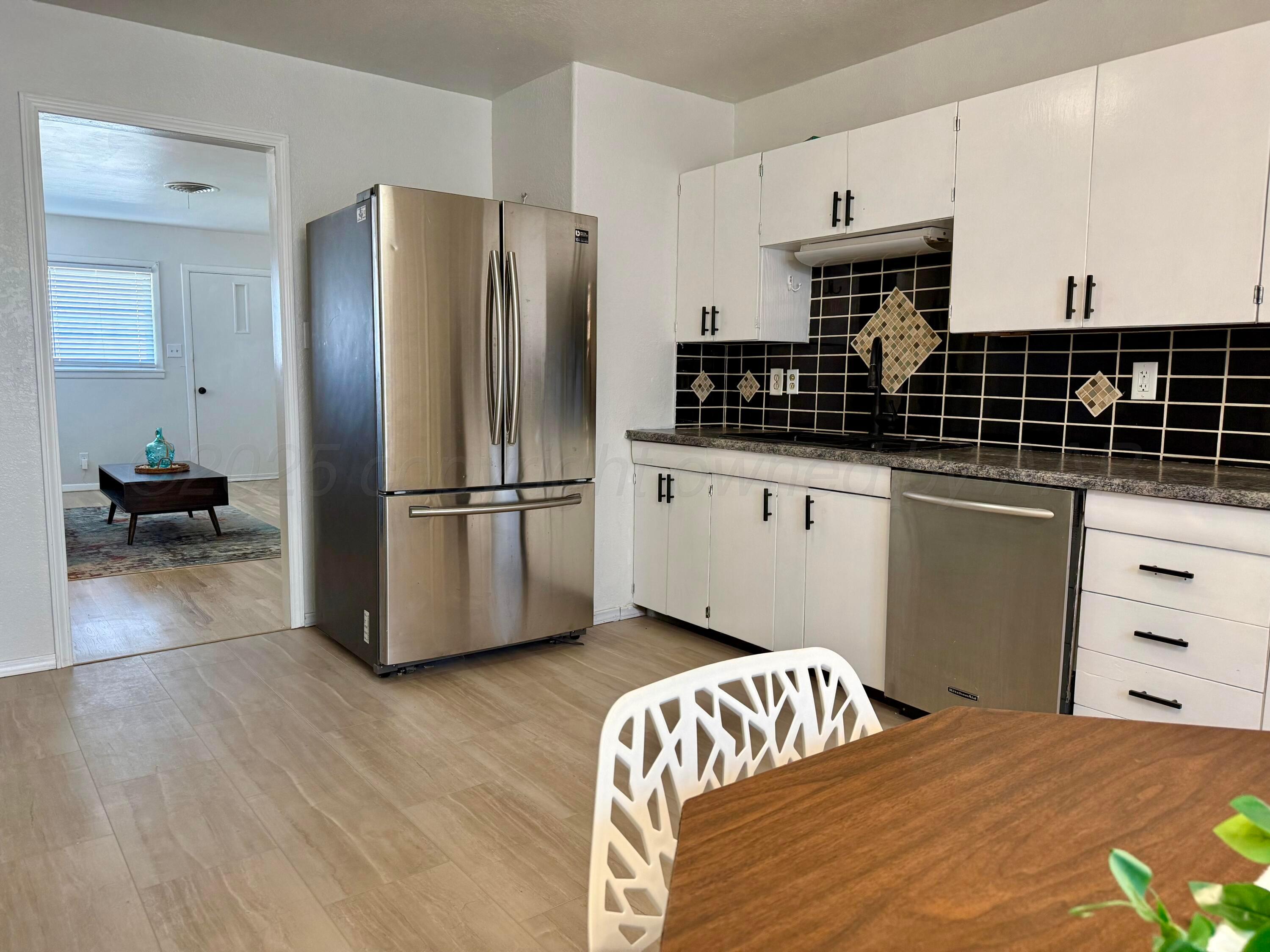 200 Teague Street Borger, TX 79007 - Photo 14 of 30 Kitchen