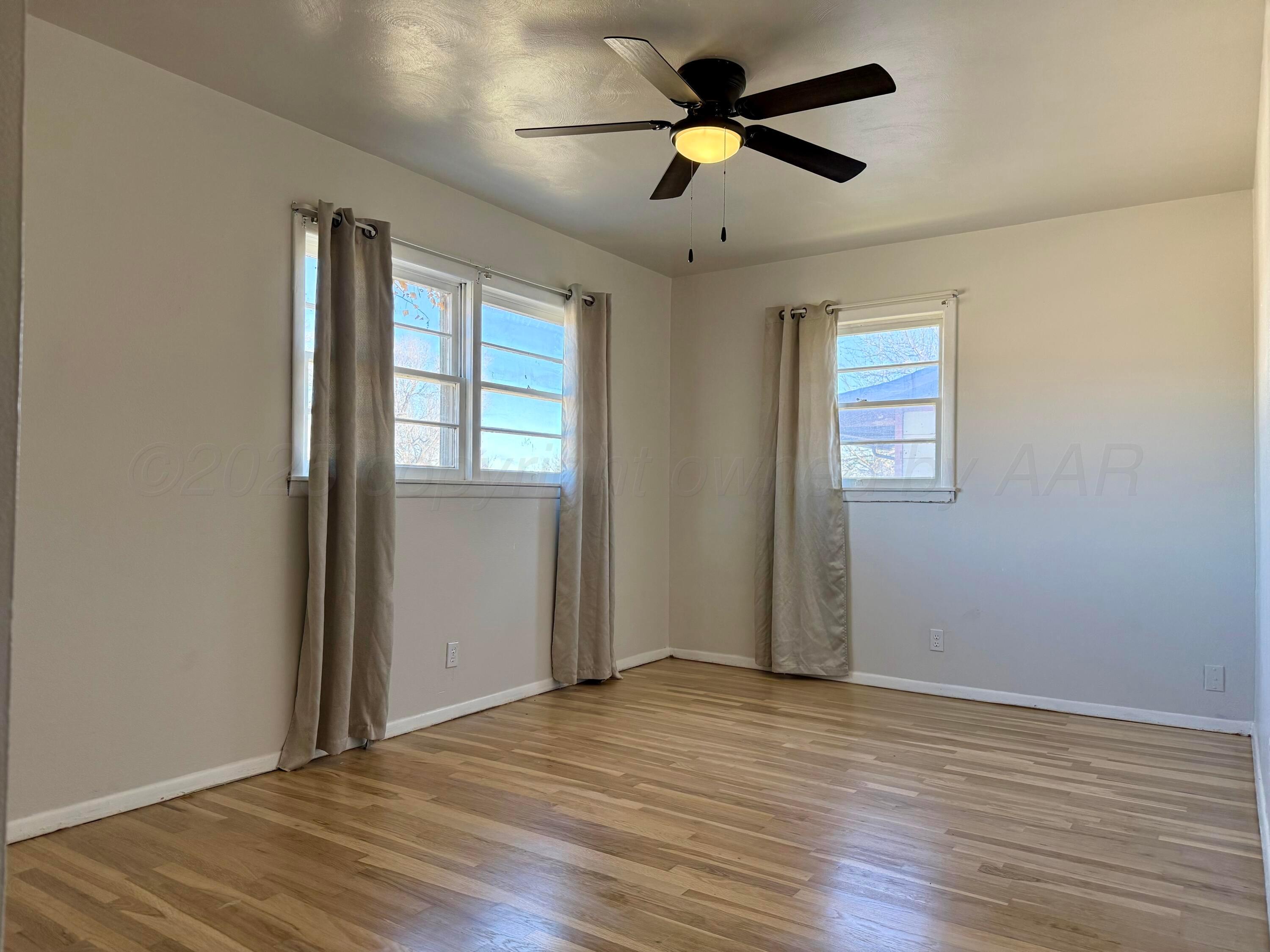 200 Teague Street Borger, TX 79007 - Photo 19 of 30 1st bedroom