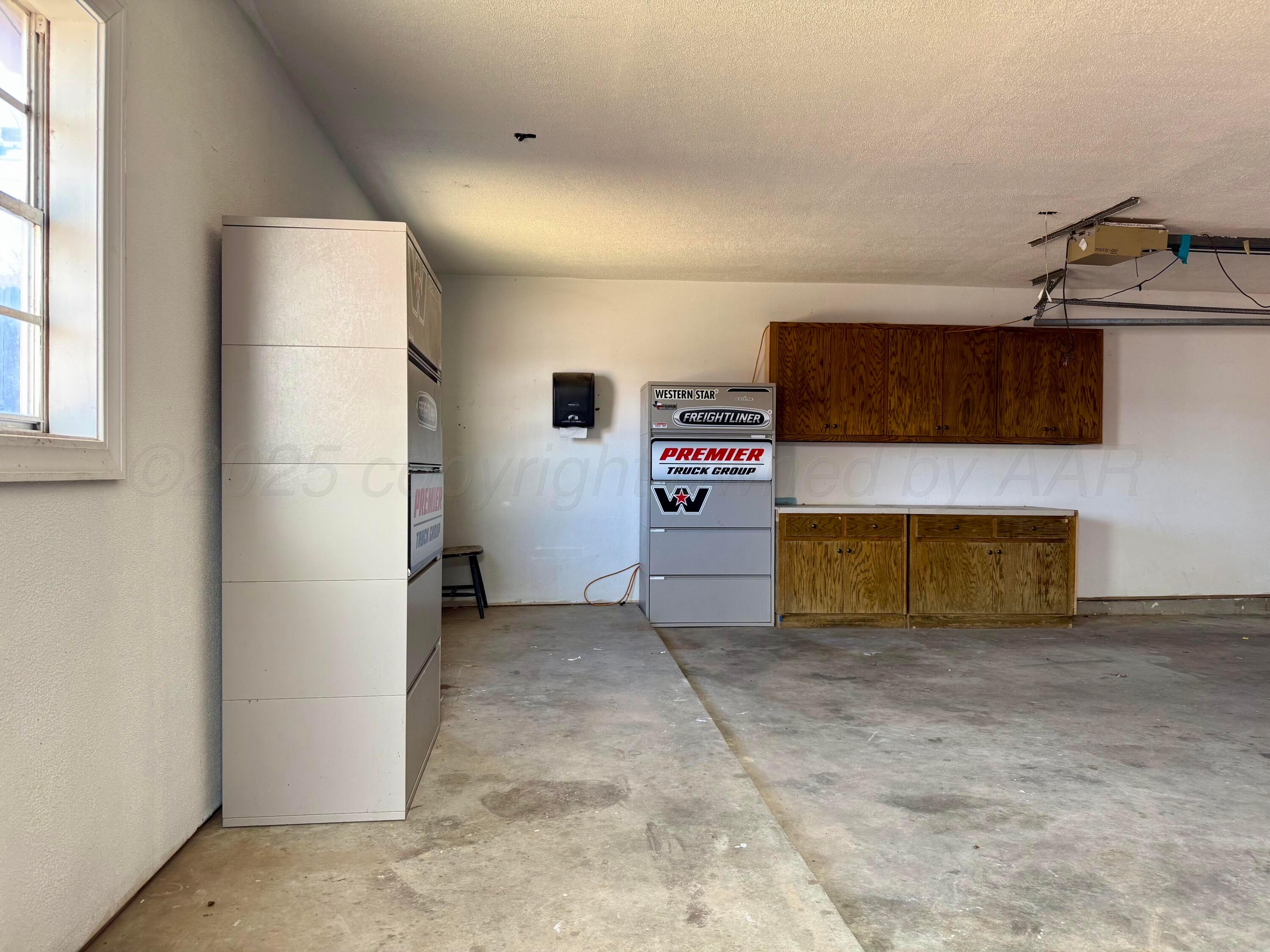 200 Teague Street Borger, TX 79007 - Photo 30 of 30 Garage