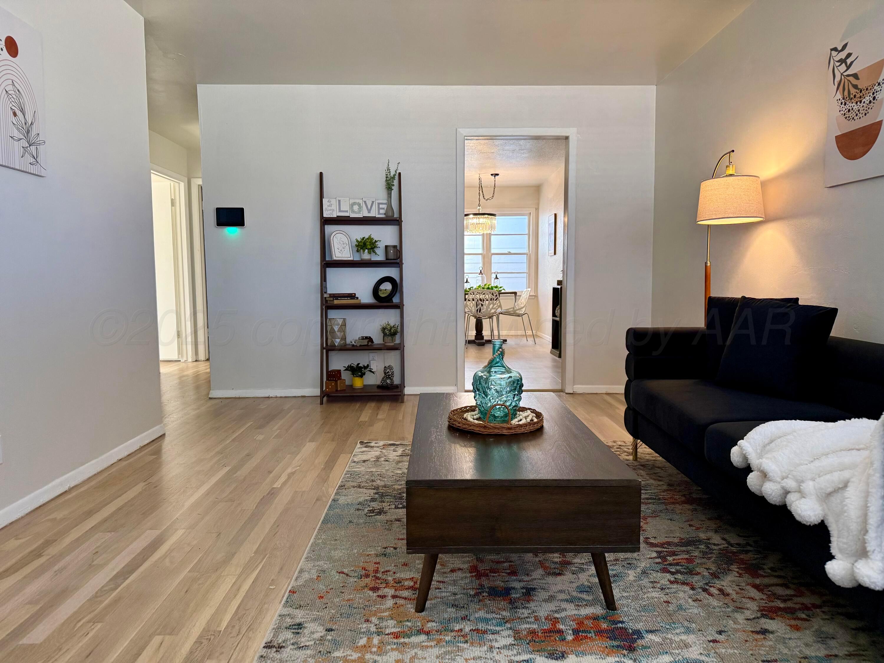 200 Teague Street Borger, TX 79007 - Photo 8 of 30 Living area