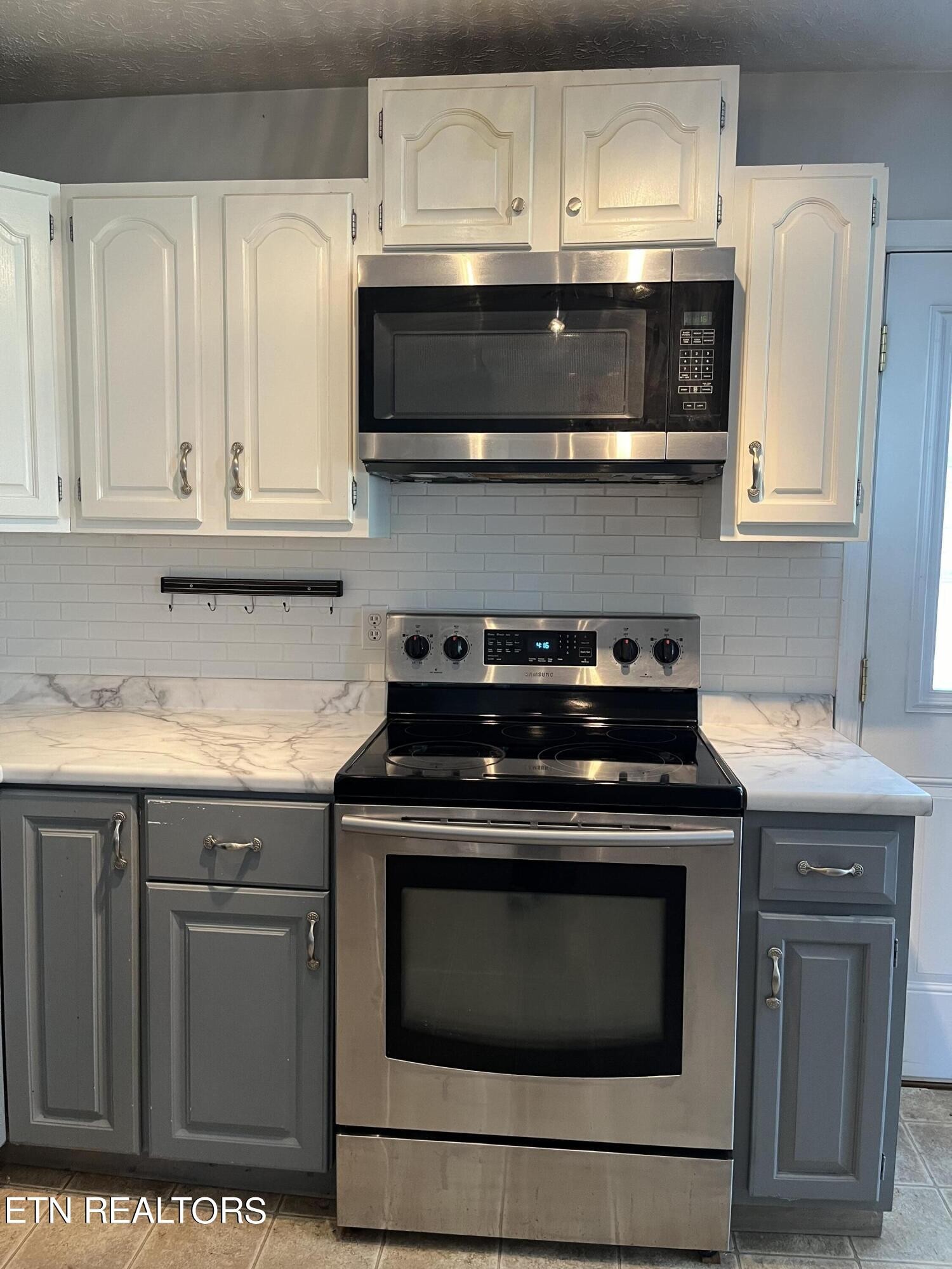 7757 Heiskell Road Powell, TN 37849 - Photo 12 of 42 Gallery Image 12