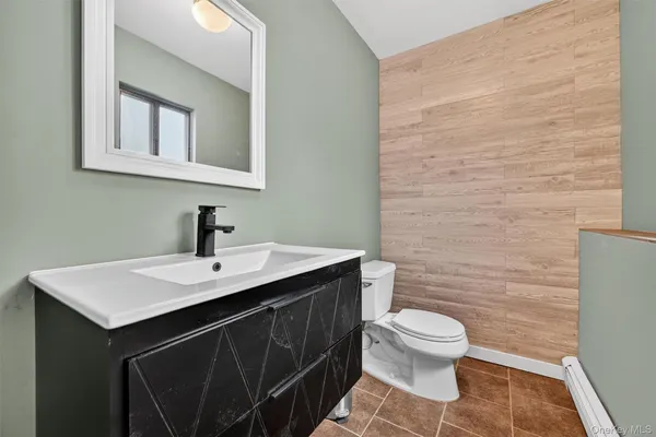 $590,000 | 22 Cambridge Circle, Monroe, NY 10950