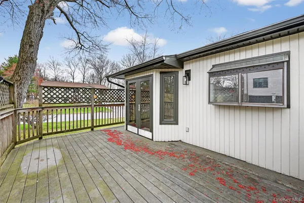 $590,000 | 22 Cambridge Circle, Monroe, NY 10950