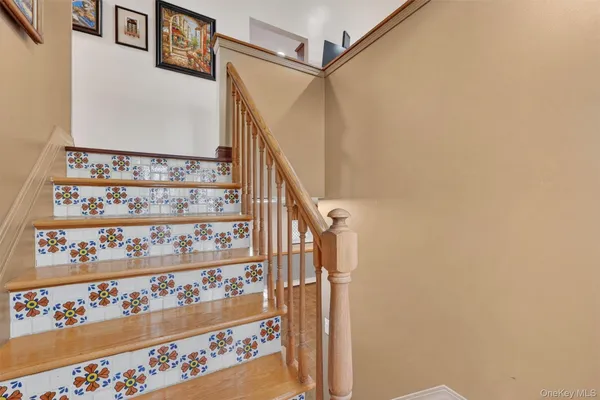 $590,000 | 22 Cambridge Circle, Monroe, NY 10950