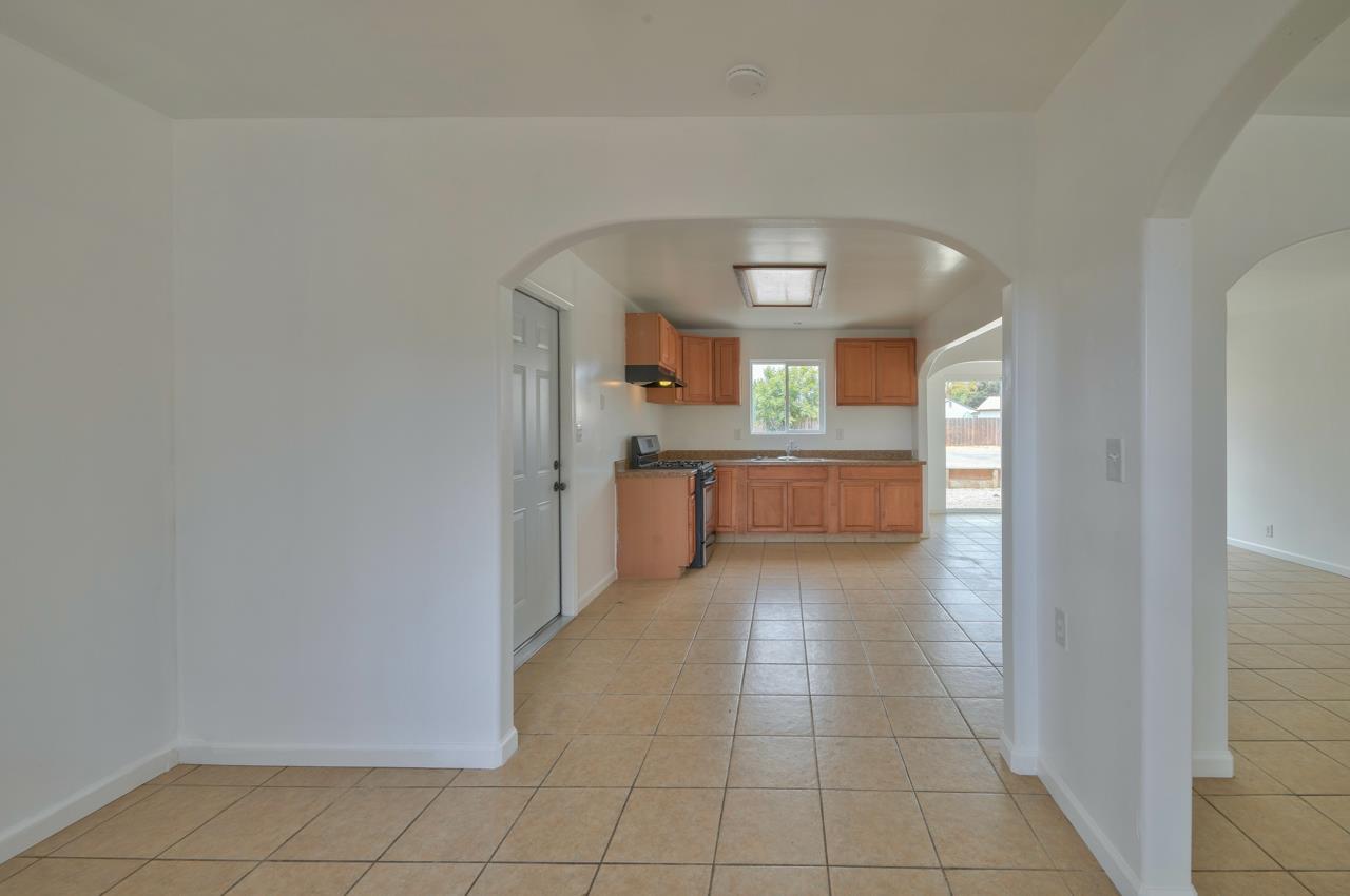 83 Russell Road Salinas, CA 93906 - Photo 11 of 28 Gallery Image 11