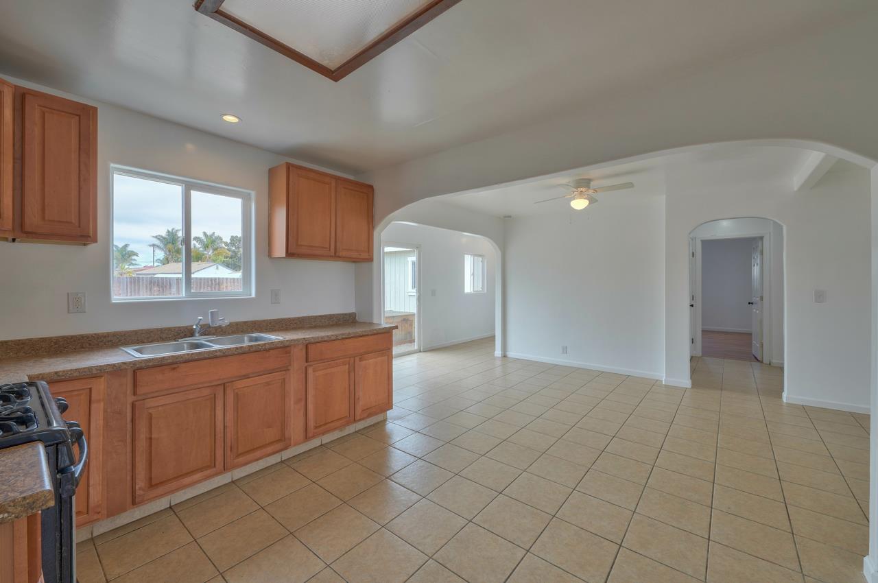 83 Russell Road Salinas, CA 93906 - Photo 13 of 28 Gallery Image 13