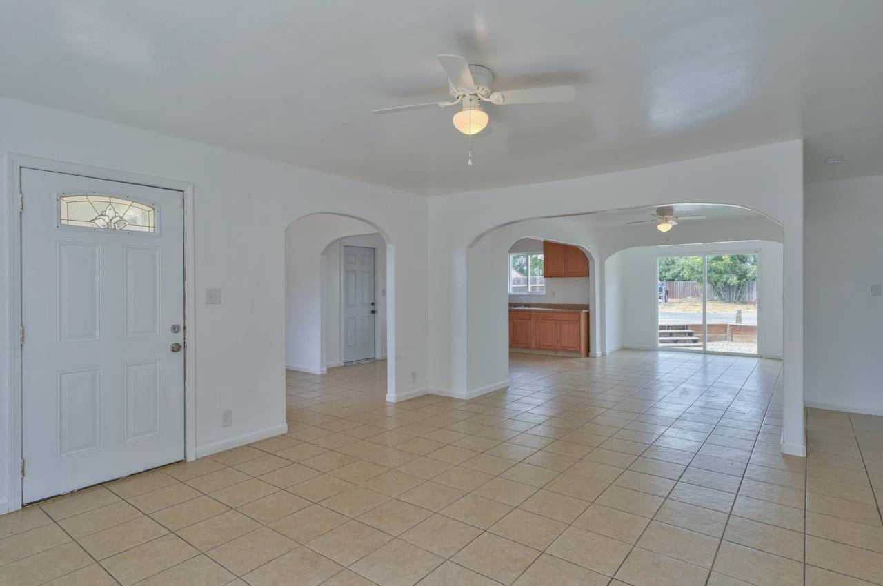83 Russell Road Salinas, CA 93906 - Photo 7 of 28 Gallery Image 7