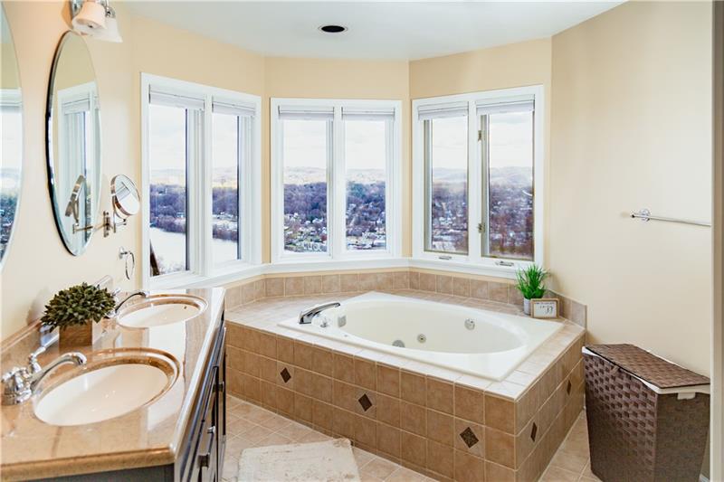 143 Shadow Ridge Drive Pittsburgh, PA 15238 - Photo 11 of 25 Master bathroom.