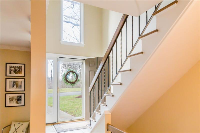 143 Shadow Ridge Drive Pittsburgh, PA 15238 - Photo 16 of 25 Entrance way from living room.
