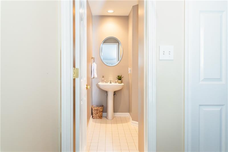 143 Shadow Ridge Drive Pittsburgh, PA 15238 - Photo 8 of 25 Powder room - 1st floor.