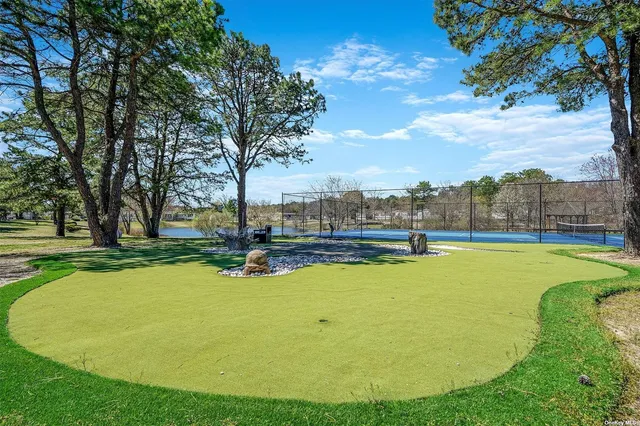 $139,900 | 114 Village Circle West, Unit 114, Manorville, NY 11949