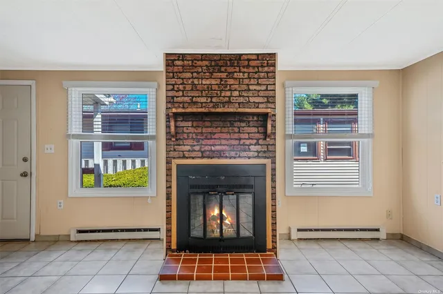 $139,900 | 114 Village Circle West, Unit 114, Manorville, NY 11949