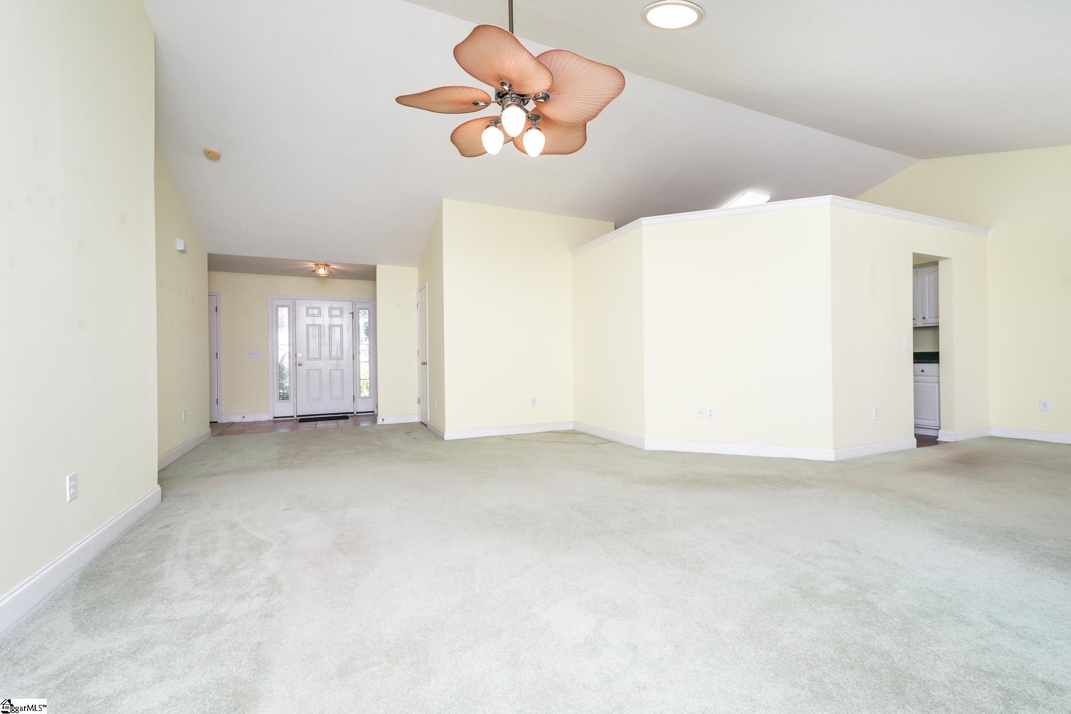 8 Pasture View Court Simpsonville, SC 29680 - Photo 7 of 36 Gallery Image 7