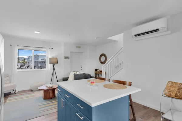 $3,000 | 10877 Overseas Highway, Unit 108, Marathon, FL 33050