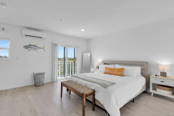 $3,000 | 10877 Overseas Highway, Unit 108, Marathon, FL 33050