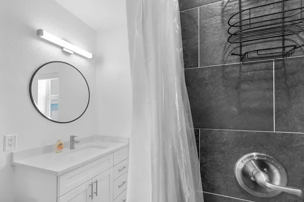 $3,000 | 10877 Overseas Highway, Unit 108, Marathon, FL 33050