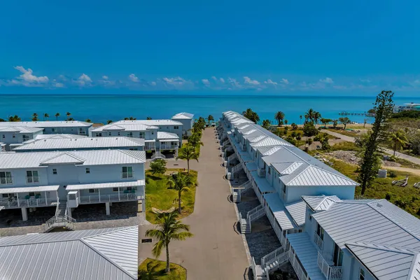 $3,000 | 10877 Overseas Highway, Unit 108, Marathon, FL 33050