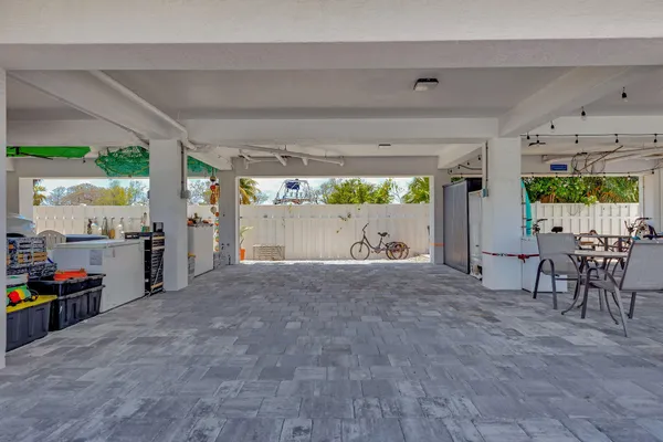 $3,000 | 10877 Overseas Highway, Unit 108, Marathon, FL 33050