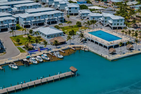 $3,000 | 10877 Overseas Highway, Unit 108, Marathon, FL 33050