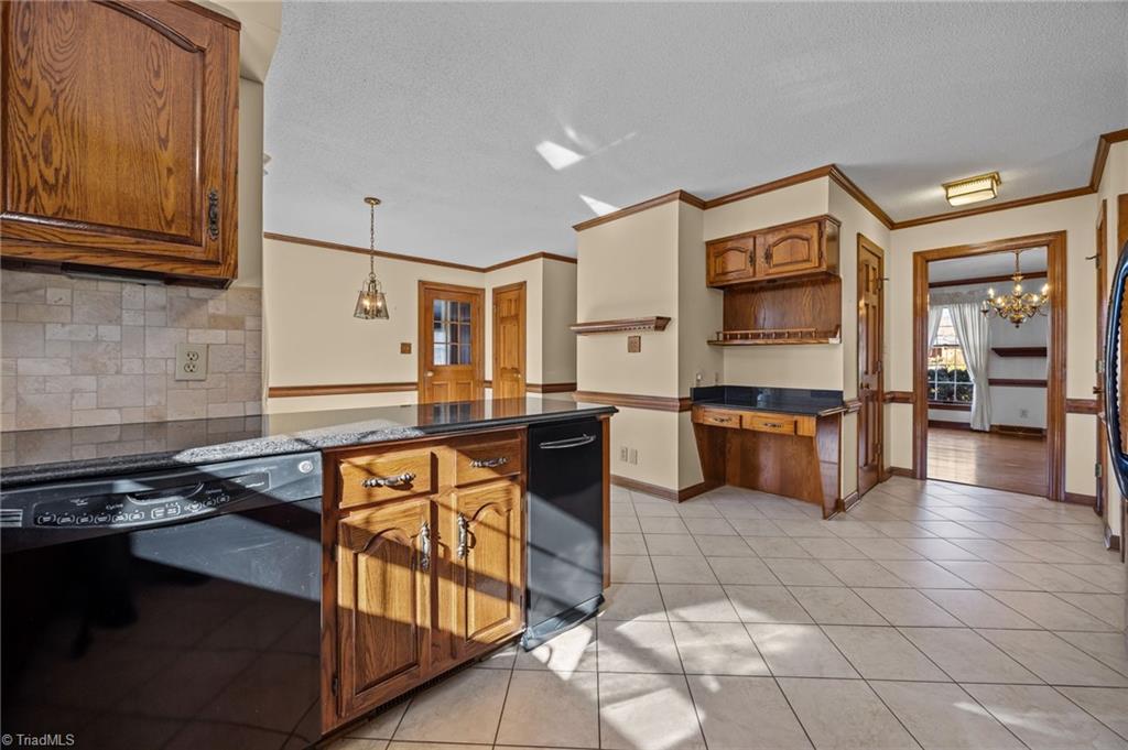 2404 Saddle Club Road Burlington, NC 27215 - Photo 14 of 49