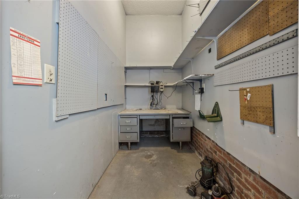 2404 Saddle Club Road Burlington, NC 27215 - Photo 43 of 49