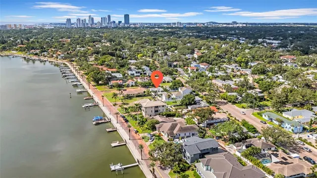 $995,000 | 121 28th Avenue Northeast, St. Petersburg, FL 33704