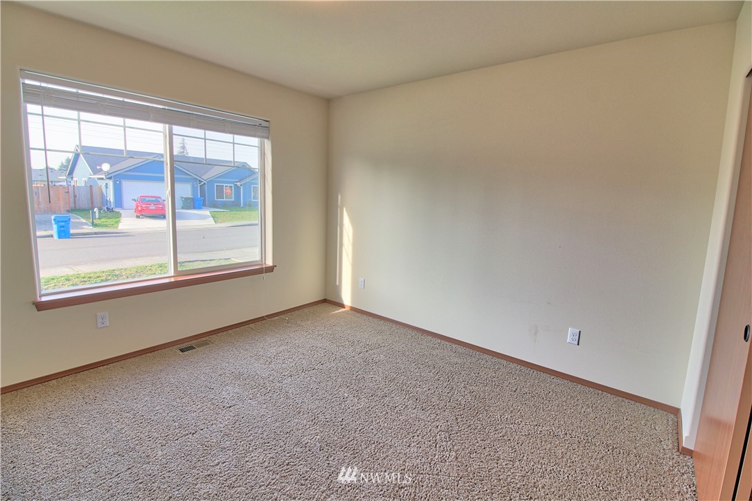 6324 199th Loop Southwest Rochester, WA 98579 - Photo 11 of 19