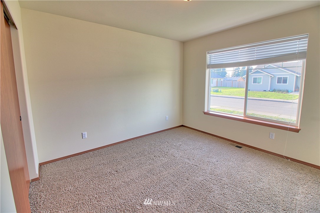 6324 199th Loop Southwest Rochester, WA 98579 - Photo 12 of 19