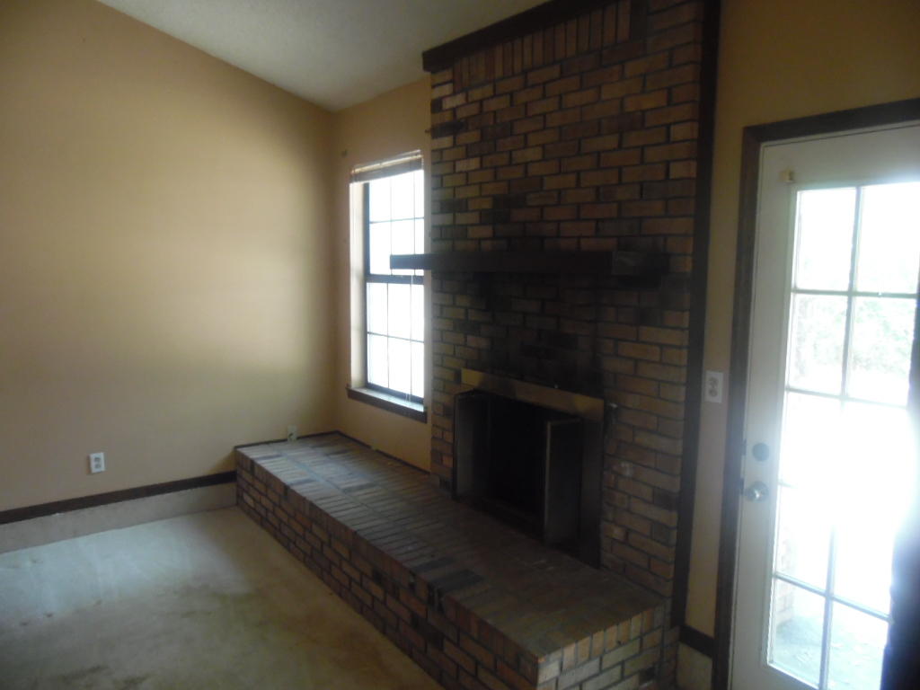 131 Kipling Drive Crestview, FL 32539 - Photo 12 of 18 SAM_0981