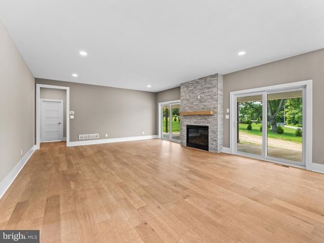 $1,300,000 | 44 Van Leer Avenue, Media, PA 19063